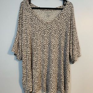 animal print soft and sexy shirt from American Eagle!!